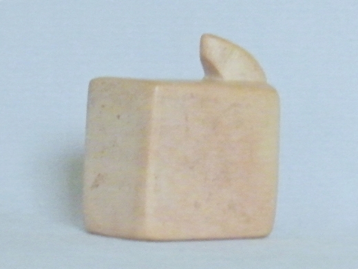 Schlangenbox aus Speckstein (H ± 5 B ± 5 cm)